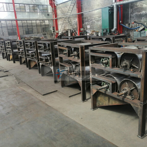 易拉罐壓片機批量生產現場