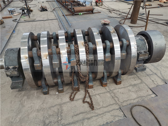 <a href='http://www.176vgjec.cn/psxl/4.html' target='_blank'><span>廢鋼破碎機(jī)</span></a><a href='http://www.176vgjec.cn/scxc/1572.html' target='_blank'><span>錘頭</span></a>