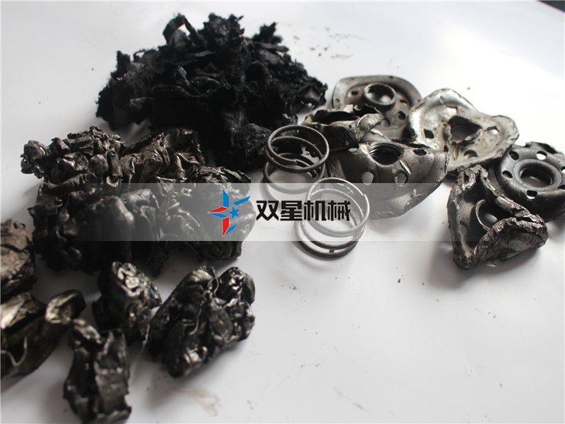 機油濾芯粉碎機設備多少錢？一套設備有多少錢？