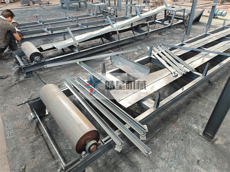 <a href='http://www.176vgjec.cn' target='_blank'><span>鋁合金破碎機(jī)</span></a><a href='http://www.176vgjec.cn/psxl/1279.html' target='_blank'><span>廢鋁破碎</span></a>分選設(shè)備輸送帶設(shè)備生產(chǎn)現(xiàn)場